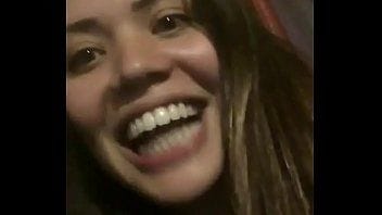 Casada dando cu abrindo bunda e gemendo de dor com pica petra entrando