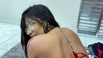 Rabuda safada e gostosa dando uma trepada boa