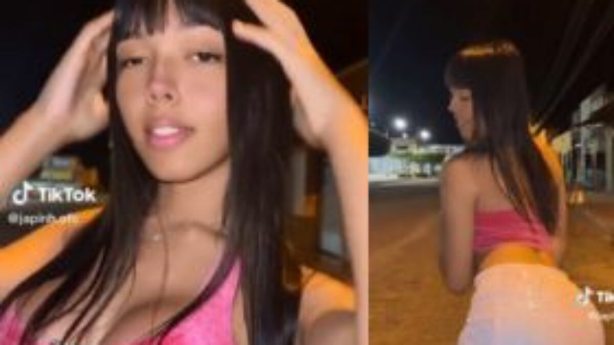 Amanda Utsumi alisando a buceta