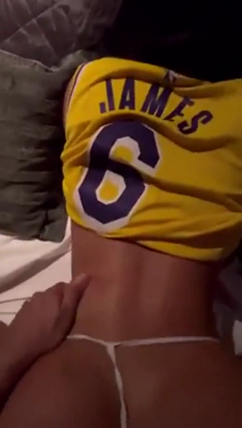 Ayarla Souza transando