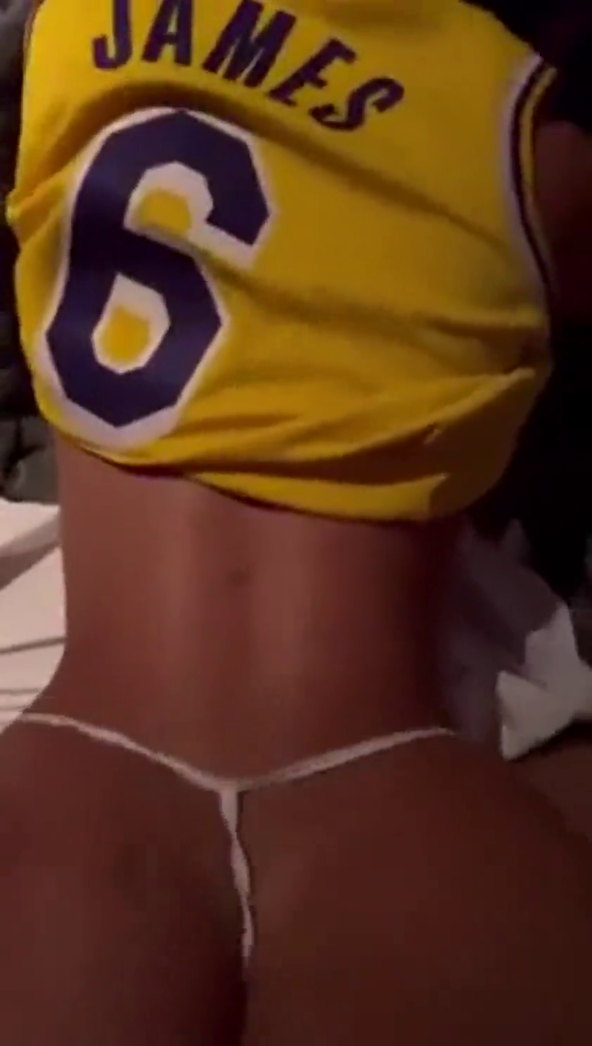 Ayarla Souza transando